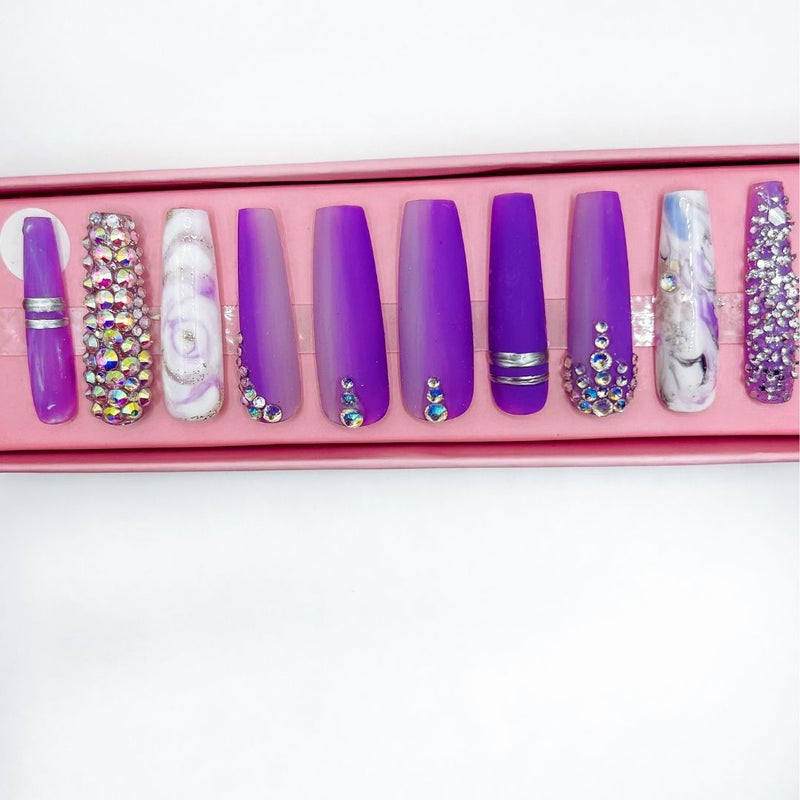 &quot;Instant Baddie&quot; Beauty Bundle gift Set - Includes Makeup brush kit, Press on nails &amp; lashes