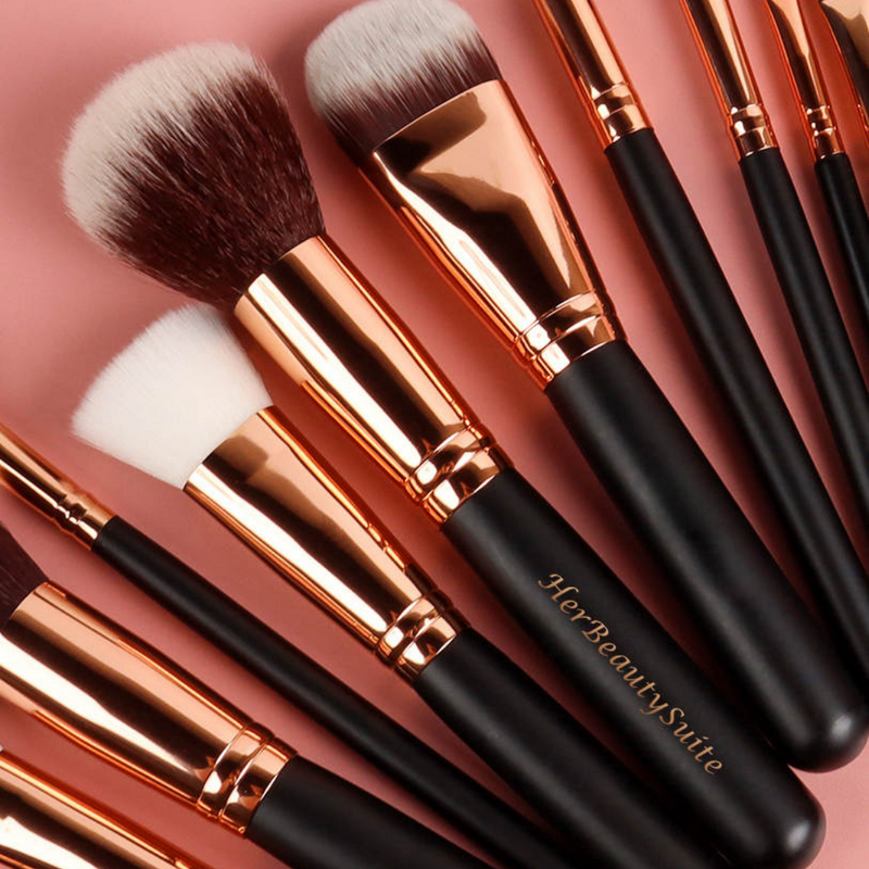 Personalized makeup bag + 16 pc Brush Set